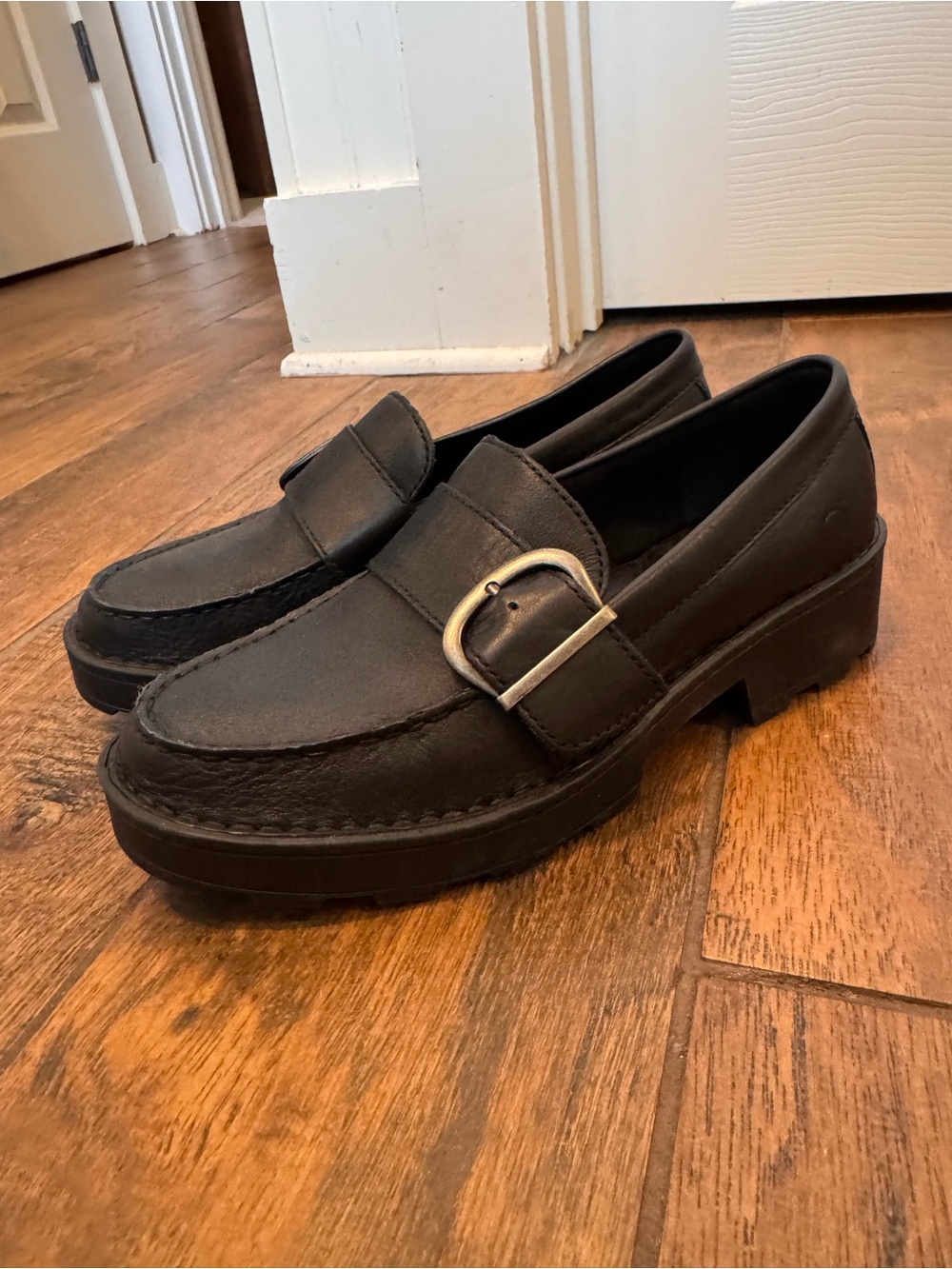 Women’s Born Contessa Smooth Black Leather Buckle Loafers 6.5